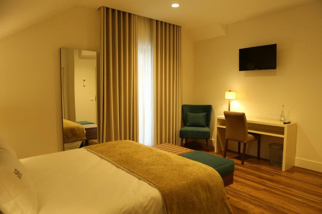Hotel Solar Do Rebolo Оливейра-ду-Ошпитал Экстерьер фото