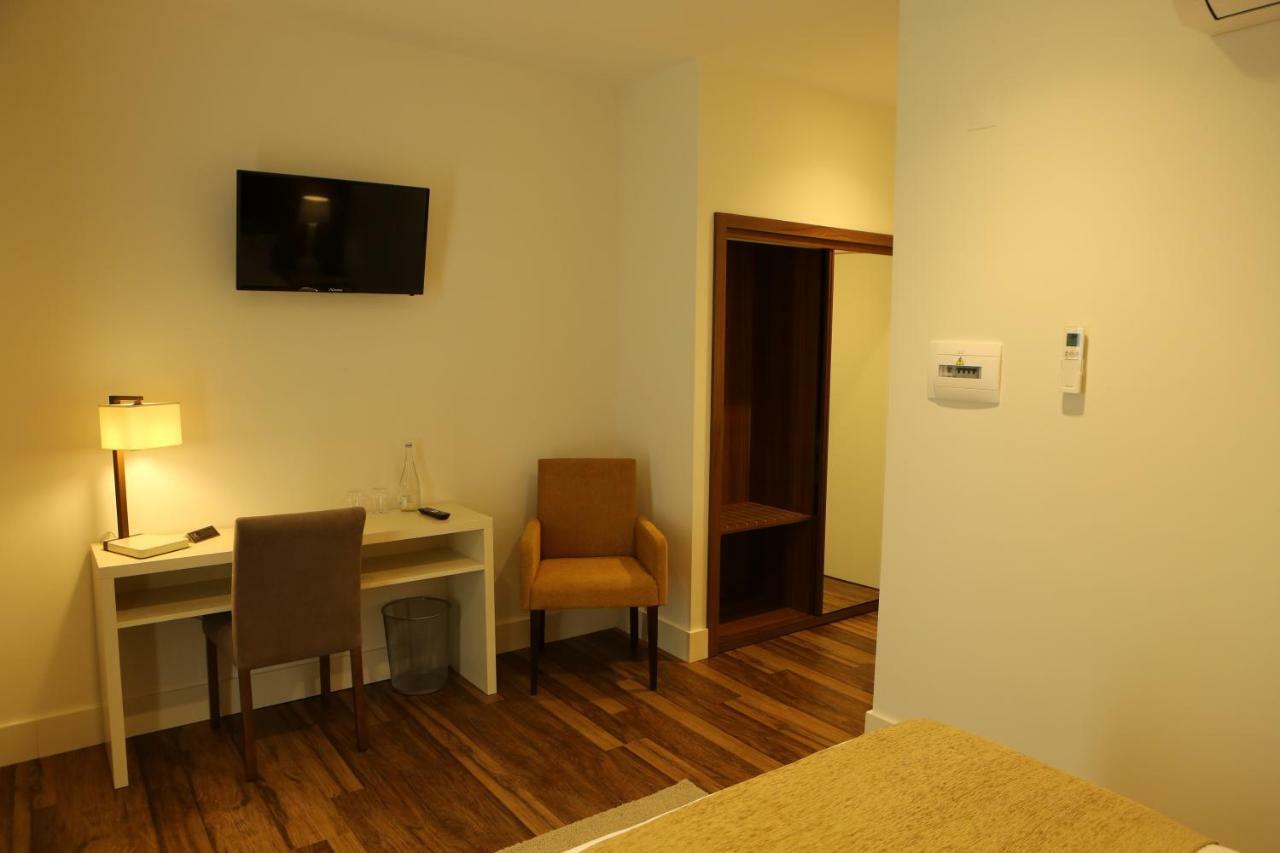 Hotel Solar Do Rebolo Оливейра-ду-Ошпитал Экстерьер фото